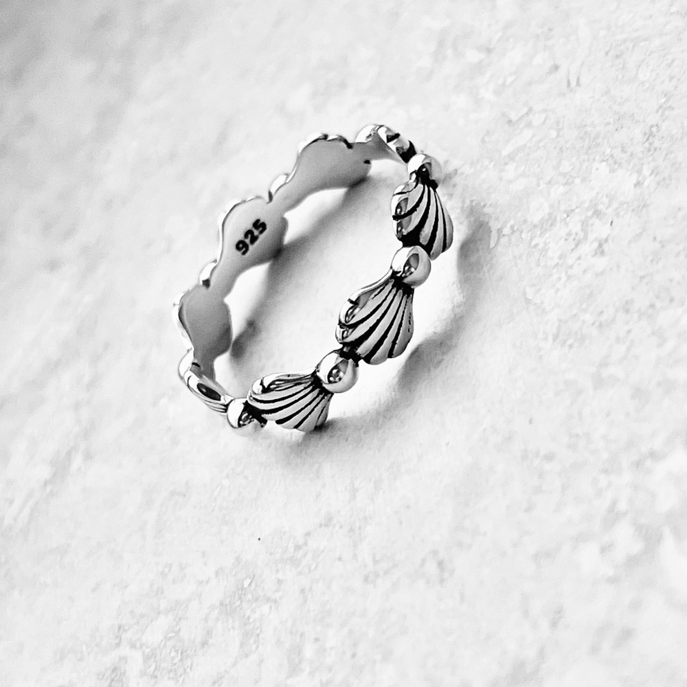 Sterling Silver Eternity Seashell Band Ring, Wedding Jewelry, Ocean Shells